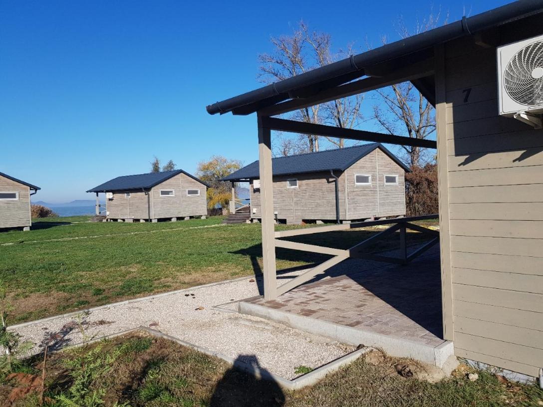 Fonyód Napsugar Club Es Panzio Bed & Breakfast エクステリア 写真